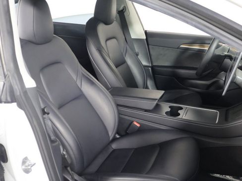 Used 2023 Tesla Model 3 Standard Range image 28