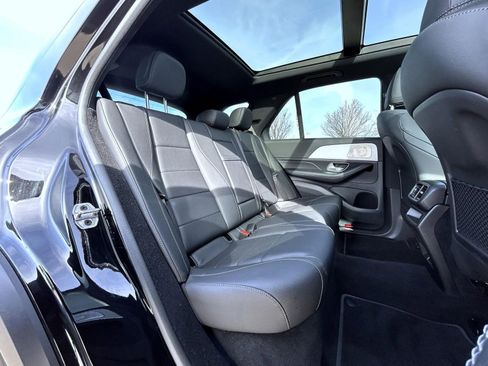 Used 2025 Mercedes-Benz GLE 350 4MATIC image 18