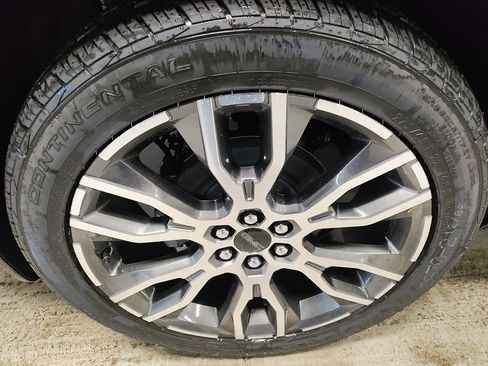 New 2026 GMC Acadia Denali Ultimate w/ LPO, Floor Liner Package image 3