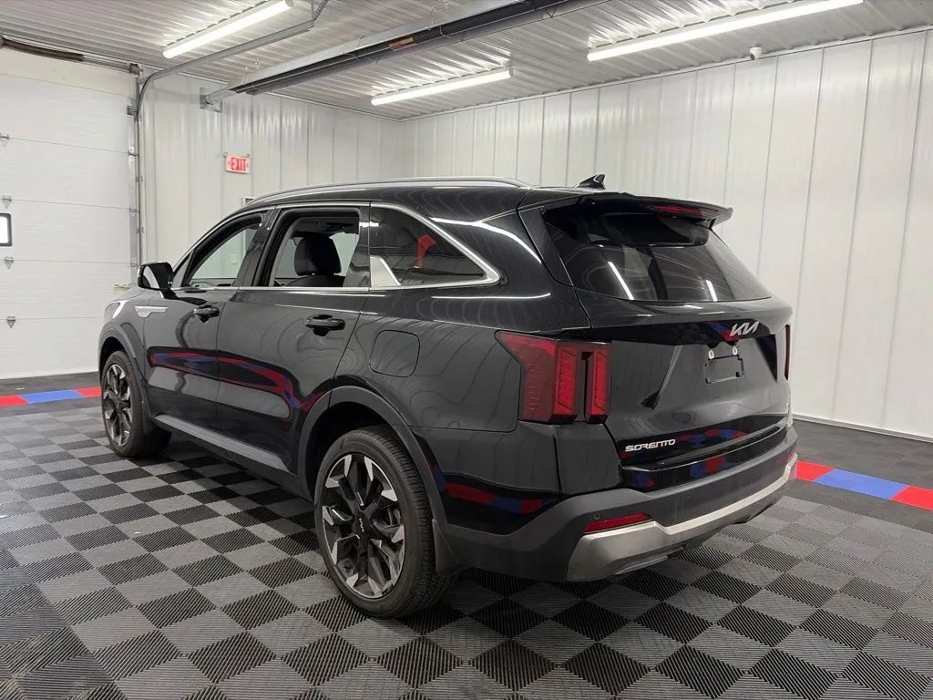 Used 2025 Kia Sorento X-Line EX AWD/4WD image 5