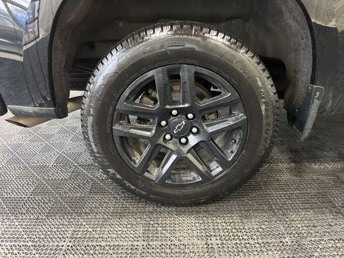 Used 2024 Chevrolet Silverado 1500 RST w/ Convenience Package II image 26