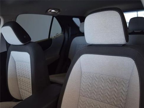 Used 2024 Chevrolet Equinox LT image 19