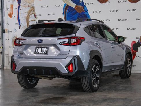 Used 2024 Subaru Crosstrek 2.0i Premium image 25