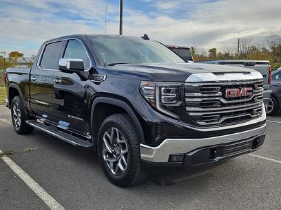 Used 2022 GMC Sierra 1500 SLT w/ SLT Convenience Package