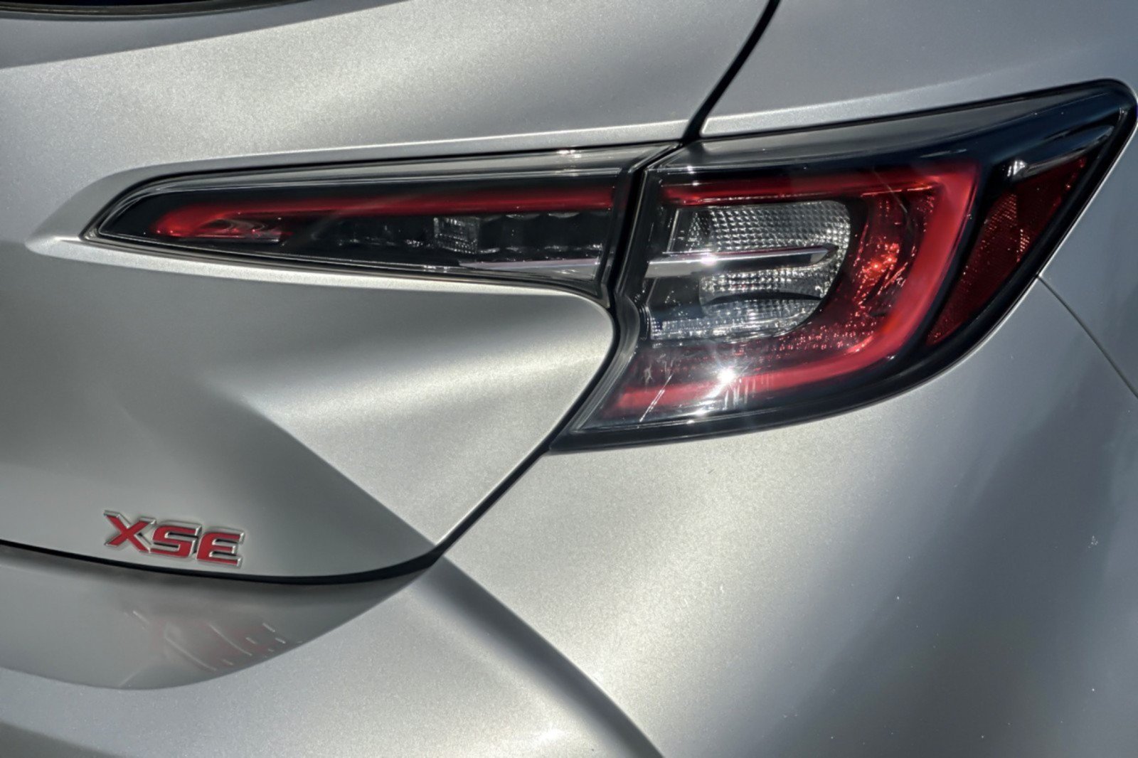 Certified 2020 Toyota Corolla XSE FWD image 26