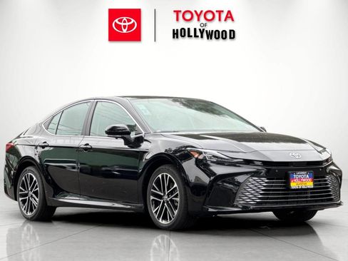 New 2026 Toyota Camry XLE image 2