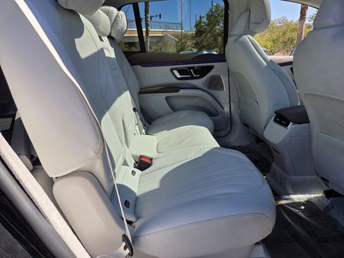 Certified 2023 Mercedes-Benz EQS 580 4MATIC SUV image 16