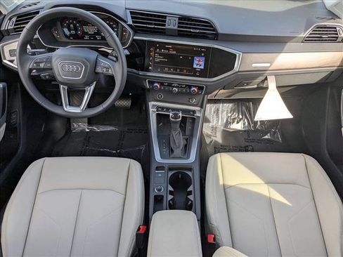New 2025 Audi Q3 2.0T Premium image 13