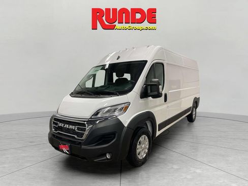 Used 2025 RAM ProMaster 2500 w/ Quick Order Package 22G SLT FWD image 1