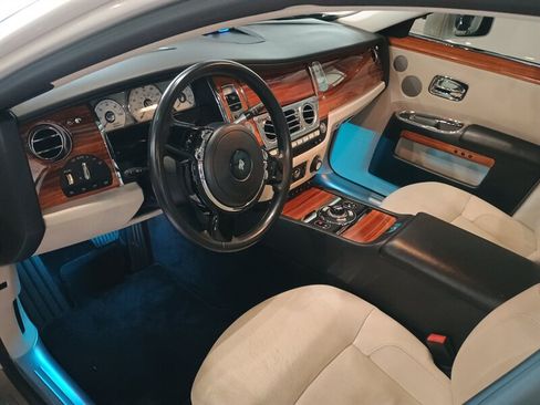 Used 2011 Rolls-Royce Ghost RWD image 10