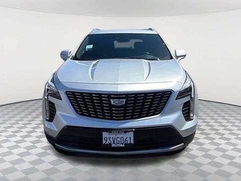Used 2020 Cadillac XT4 Premium Luxury FWD image 2