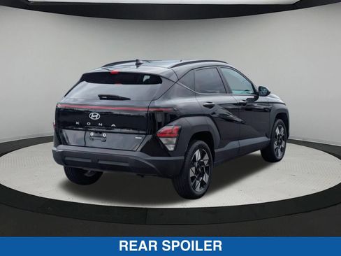 Used 2024 Hyundai Kona SEL AWD/4WD image 4