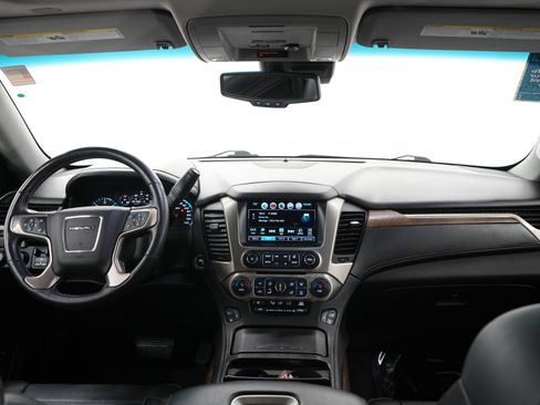 Used 2018 GMC Yukon Denali w/ Open Road Package AWD/4WD image 14