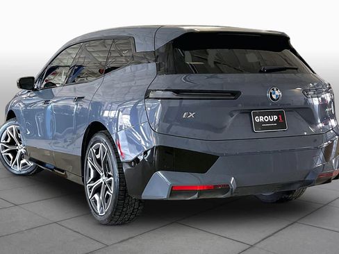 Used 2024 BMW iX xDrive50 w/ Sport Package AWD/4WD image 11