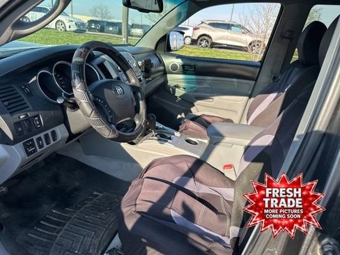 Used 2011 Toyota Tacoma PreRunner w/ TRD Sport Pkg image 6