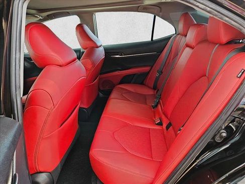 Used 2021 Toyota Camry XSE image 19