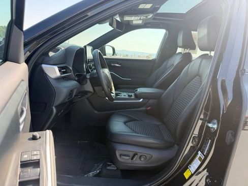 Used 2023 Toyota Highlander XSE AWD/4WD image 10