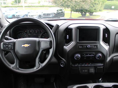 Used 2022 Chevrolet Silverado 1500 Custom AWD/4WD image 15
