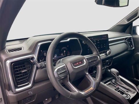 Used 2024 GMC Canyon Elevation w/ Convenience Package image 11