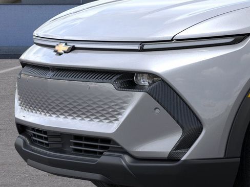 New 2026 Chevrolet Equinox EV LT image 13