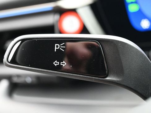 New 2025 Porsche Macan Turbo Electric image 19