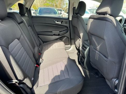 New 2024 Ford Edge SE w/ Black Appearance Package image 33