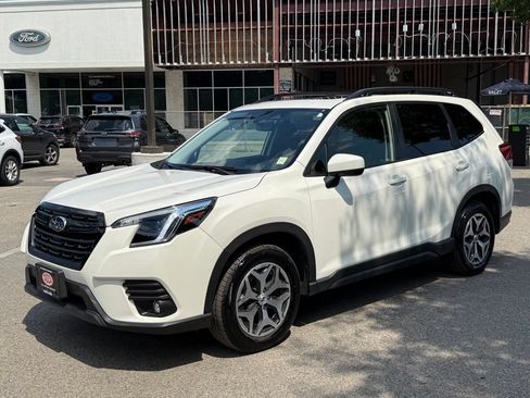 Certified 2024 Subaru Forester Premium AWD/4WD image 4