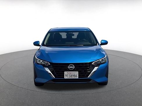 Used 2025 Nissan Sentra SV FWD image 3