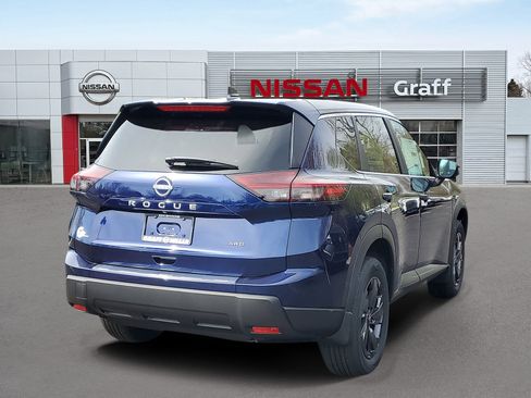 New 2026 Nissan Rogue SV w/ Cold Weather Package AWD/4WD image 3