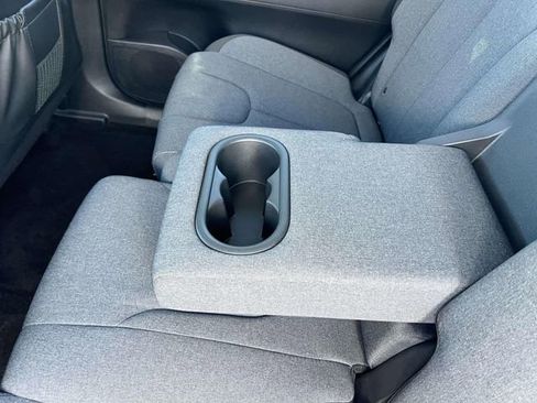 Used 2023 Hyundai Palisade SE image 11