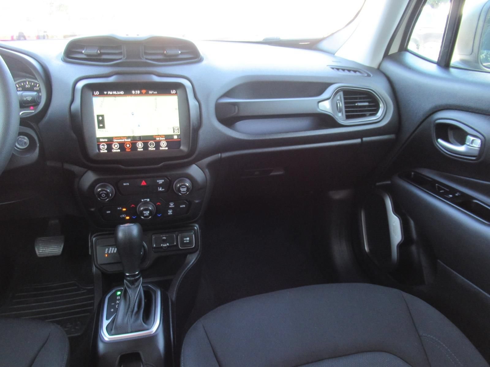 Certified 2023 Jeep Renegade Latitude AWD/4WD image 14