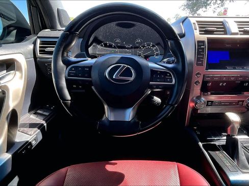 Used 2021 Lexus GX 460 Premium w/ Premium Plus Package image 6