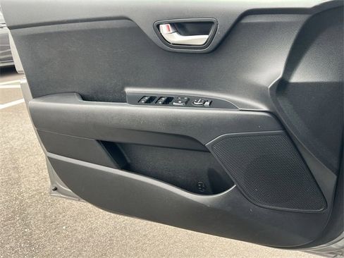 Used 2022 Kia Rio S image 21