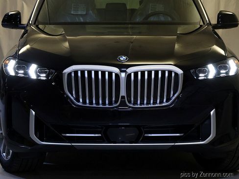 New 2026 BMW X5 xDrive50e w/ Executive Package image 6