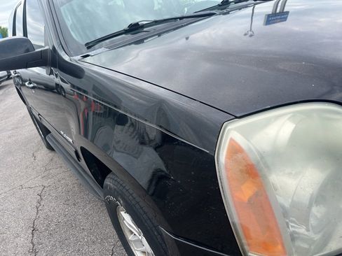 Used 2011 GMC Yukon SLT AWD/4WD image 17