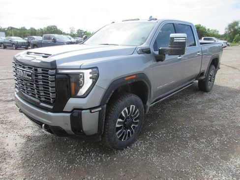 New 2026 GMC Sierra 2500 Denali Ultimate AWD/4WD image 11