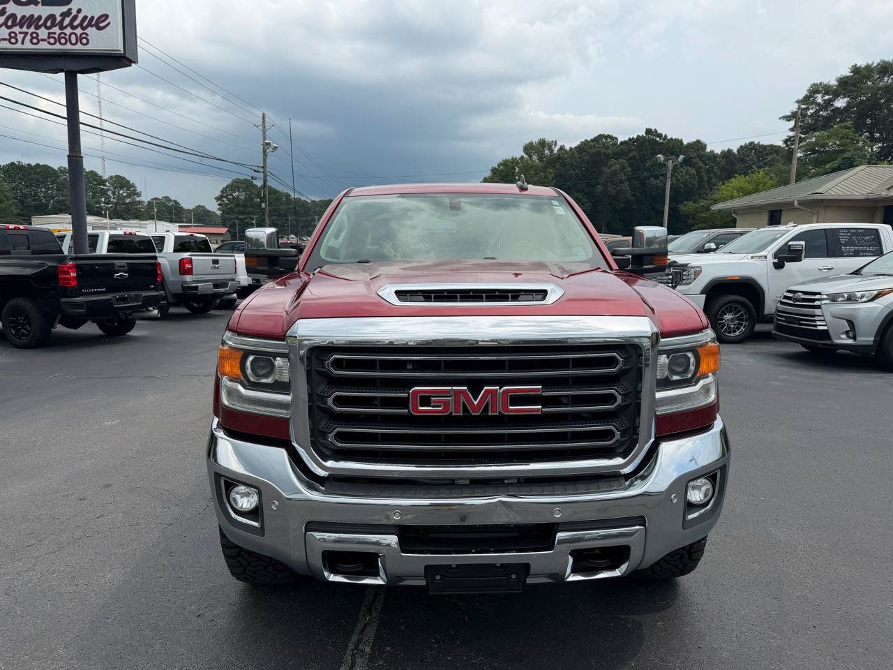 Used 2018 GMC Sierra 2500 SLT w/ Duramax Plus Package AWD/4WD image 2