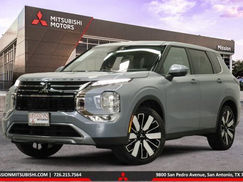 New 2026 Mitsubishi Outlander SE FWD image 1