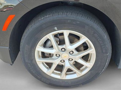 Used 2023 Chevrolet Equinox LS FWD image 10
