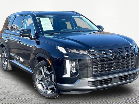 Used 2023 Hyundai Palisade SEL image 3