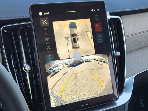 New 2026 Volvo XC90 T8 Ultra w/ Protection Package Premier image 8