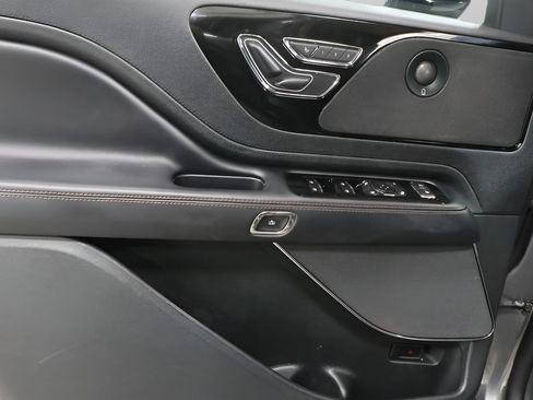 Used 2023 Lincoln Aviator Grand Touring w/ Equipment Group 301A AWD/4WD image 21