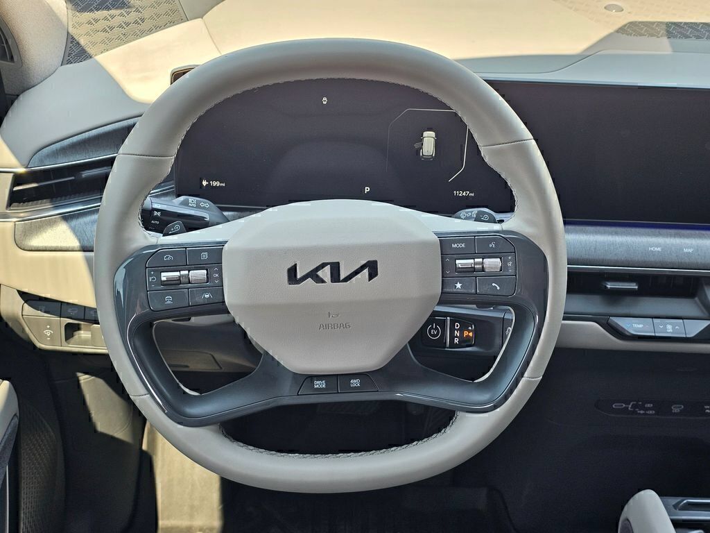 Used 2024 Kia EV9 Land AWD/4WD image 22