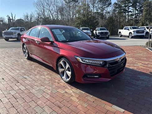 Used 2018 Honda Accord Touring image 38