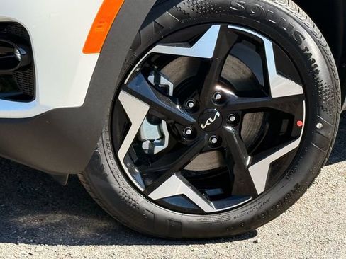 New 2026 Kia Seltos S AWD/4WD image 28