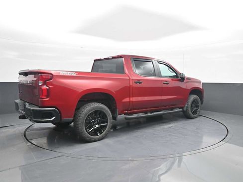 Used 2024 Chevrolet Silverado 1500 LT Trail Boss w/ LPO, Dark Essentials Package AWD/4WD image 8