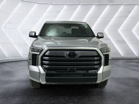 Used 2025 Toyota Tundra Limited AWD/4WD image 2