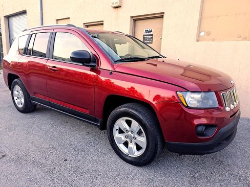 Used 2014 Jeep Compass Sport w/ Power Value Group image 4