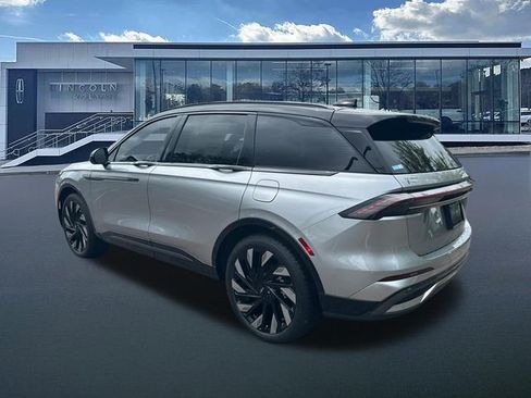 New 2026 Lincoln Nautilus Reserve AWD/4WD image 5