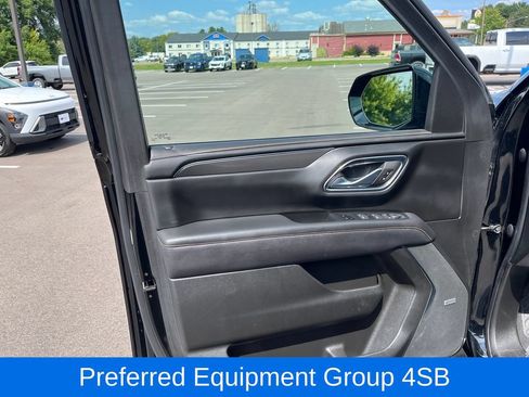 Used 2023 GMC Yukon AT4 w/ AT4 Premium Package AWD/4WD image 13
